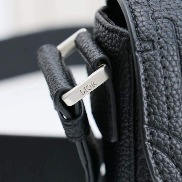 Picture of Dior Mens Bags _SKUfw242007549fw